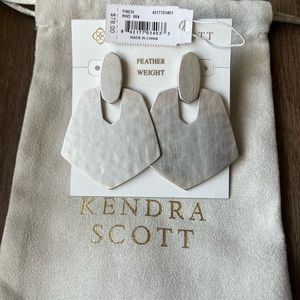 Kendra Scott Finch earrings- silver